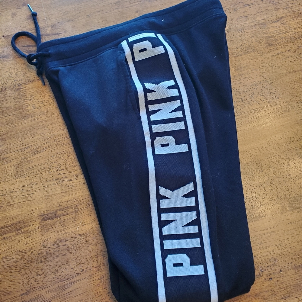 VS Pink joggers